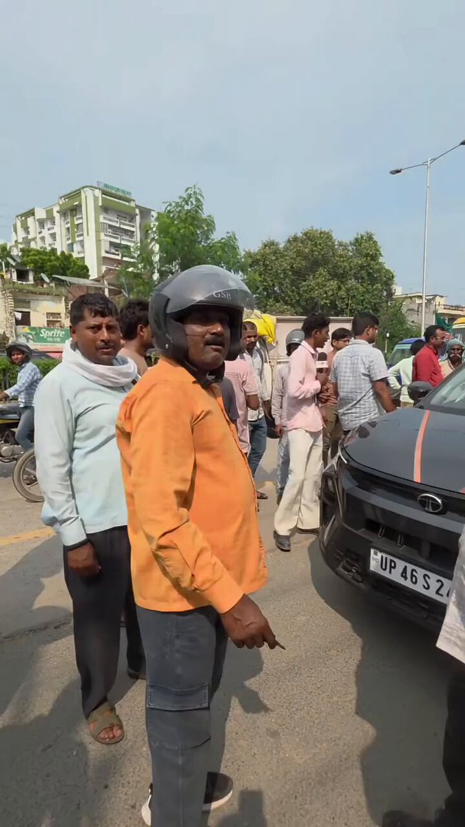 Why these people are allowed to put curtains on their vehicle when common citizens can not use even a dark film or sunshade?