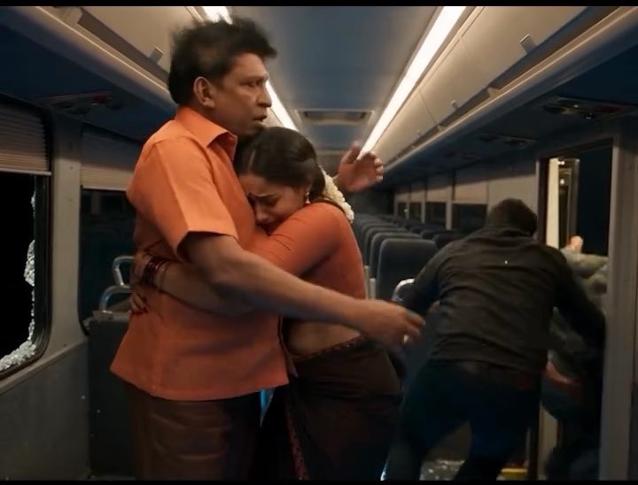 இந்த மாதிரி செய்கைக்கு 👏🏻🫡 ஆனா அதுல ஒருத்தன் ராதாவை தூக்கிட்டு அம்பிகாவை போட்டு விட சொல்றான்