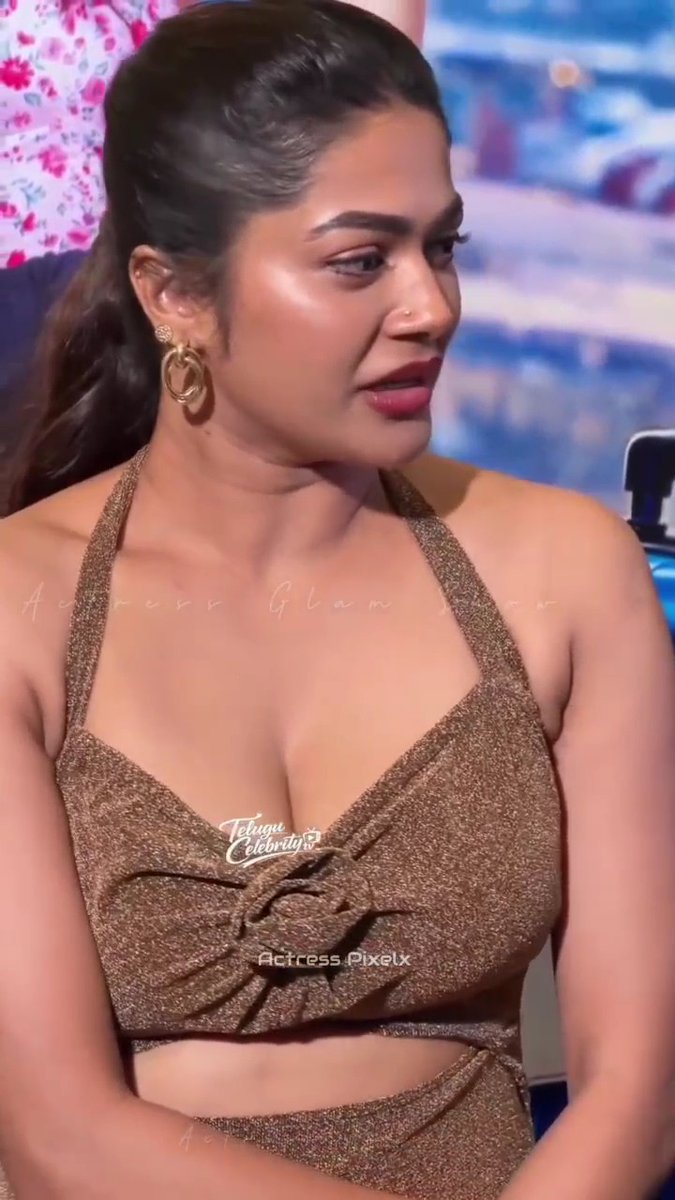 Payal Radhakrishna 😯😻🤤 Deep Valley Line 🥵🍒 #PayalRadhakrishna