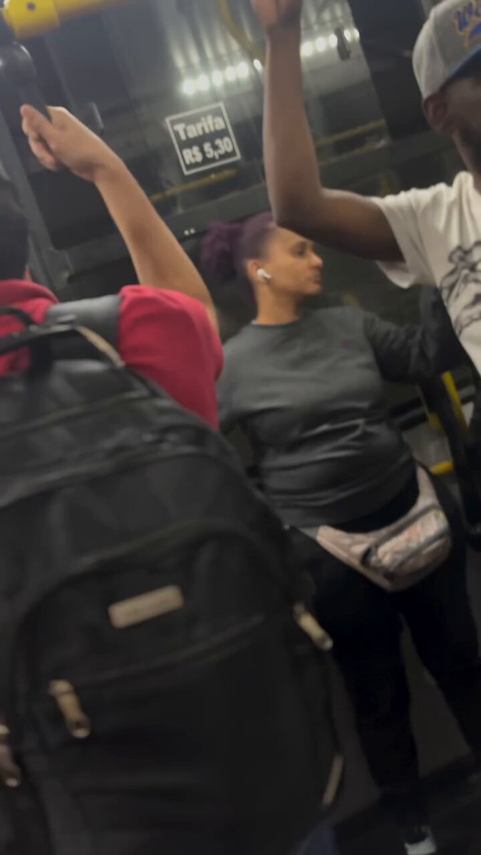 É assim que se ensina bons modos a maluco folgado.