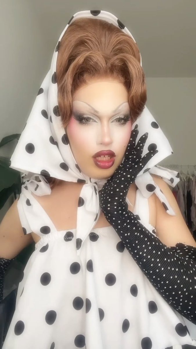 “La menos muñeca”