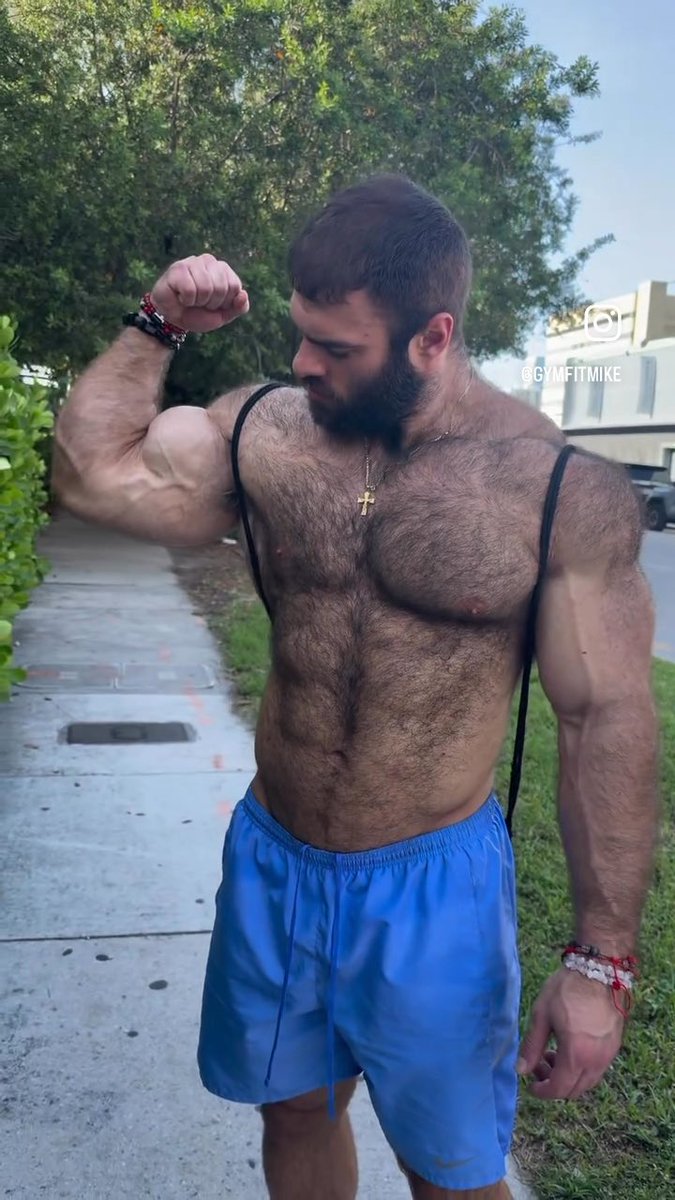 Se eu pego um homem desses eu não sei nem por onde eu começo
