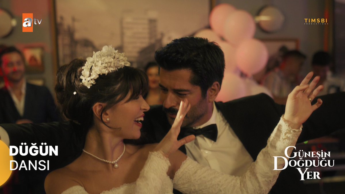 Kenan ve Leyla'nın dansı çok tatlıydı, ama bu çift şu anlık hiç geçmiyor ya. Bir olmamıştık var bu çiftte. #GüneşinDoğduğuYer