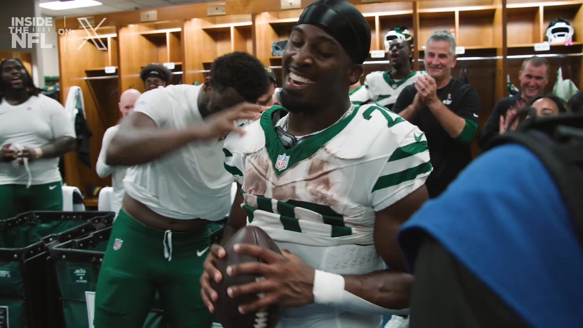 The new-look New York Jets' vibes were immaculate after Week 1 ✈️