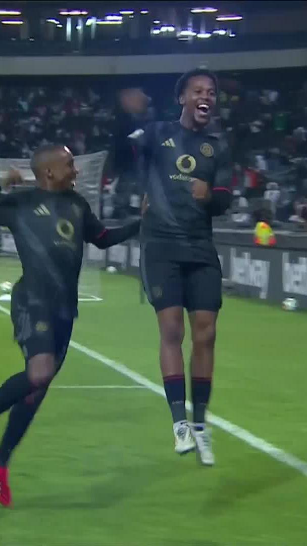 Bullet header ⚽💥 Lebone Seema strikes to give Pirates the lead ☠️🔥 📺 Stream #BetwayPrem on DStv: