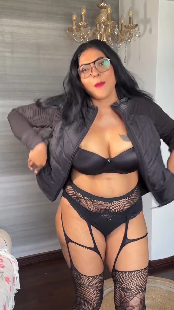 Ufff mommy Show 👅💦💦💦👅