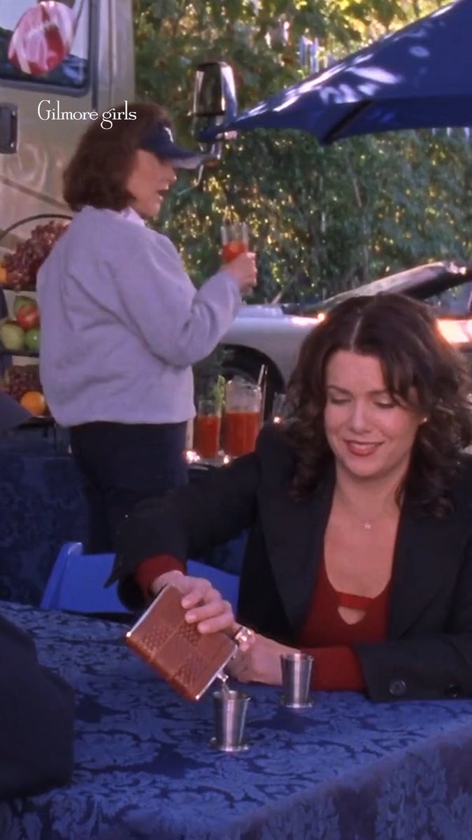 A #GilmoreGirls tailgate is second-to-none.