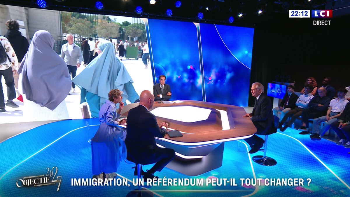 ▶️ Dominique de Villepin réagit aux propositions de Marine Le Pen, notamment sur le port du voile en France 📺 Objectif 2027 avec Darius Rochebin sur LCI