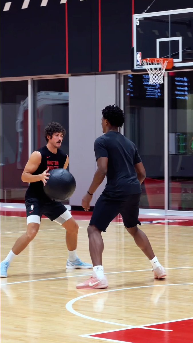 Offseason grind 💪 Reed Sheppard &amp; Amen Thompson are putting in work in the weight room ahead of the Rockets 2026-2027 season opener against the Mavericks on October 21st! (via: Houston Rockets)