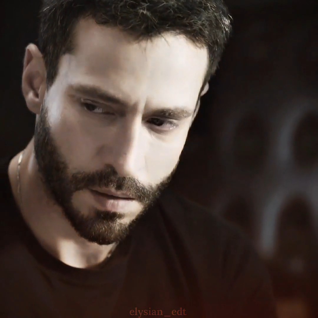 Sevmek bazen vazgeçmektir… | #MuhtemelAşk • #DefKad |