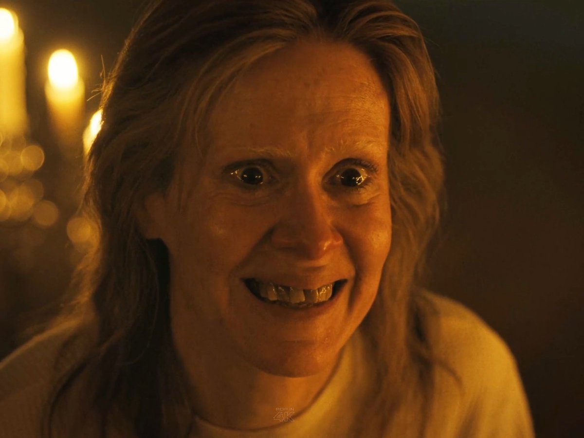 finished monster S4 & it’s so obvious ryan murphy came up with the whole thing just to give us this scene of aileen wuornos & lizzie borden together. the show is a glorified fanfiction & drags a lot but my god, Sarah Paulson is in a league of her own. SHE ATE THIS ROLE UP