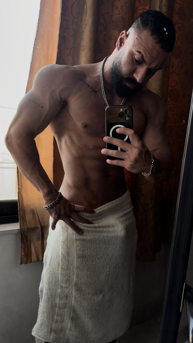 Just checking my muscle