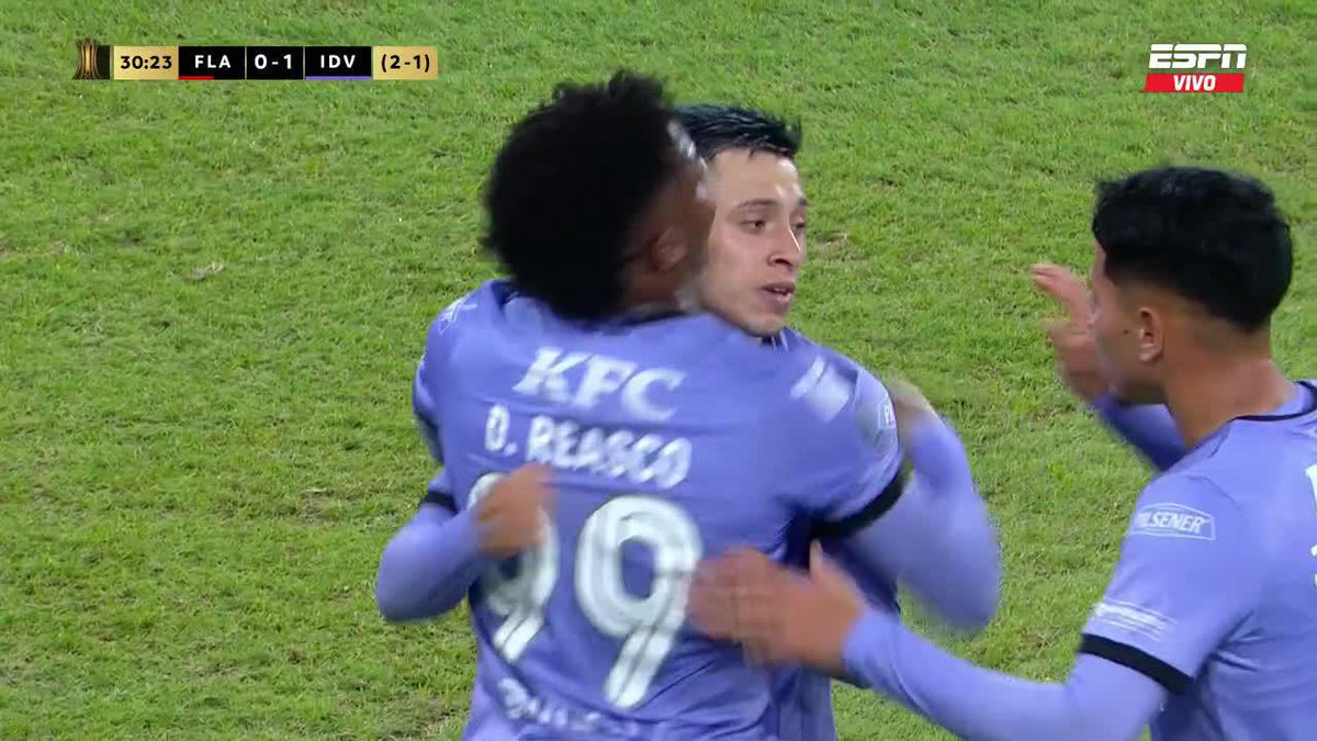 ¡EL MATAGIGANTES SE ILUSIONA! Tremenda recuperación de Independiente del Valle: Perelló ganó en velocidad y Reasco capturó el rebote para firmar el 0-1 (2-1 en el global) contra Flamengo. 📺 Mira TODA la CONMEBOL 🌎 #Libertadores por ESPN en el Plan Premium de Disney+ Latinoamérica