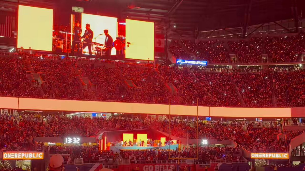 First Halftime Show 🤩 #GoBills | #BillsMafia