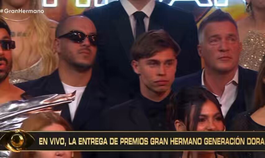 Laura “se lo voy a dar a la gran Madre de la casa que fue Andrea” Zilli “que sorpresa” te amo Zilli jsjs😭 #GranHermano