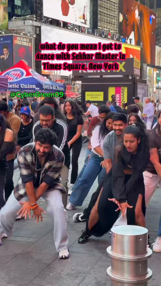Meanwhile in New York Telugu chapris attend Sekhar Master’s cheap dance class on lord knows what the fuck this cringe crab dance is. Kili kili back to Andhra! SpongeBob and Squidward can dance better than this. Why are trash bag Harshita’s eyes and mouth going crazy? #publicvideo