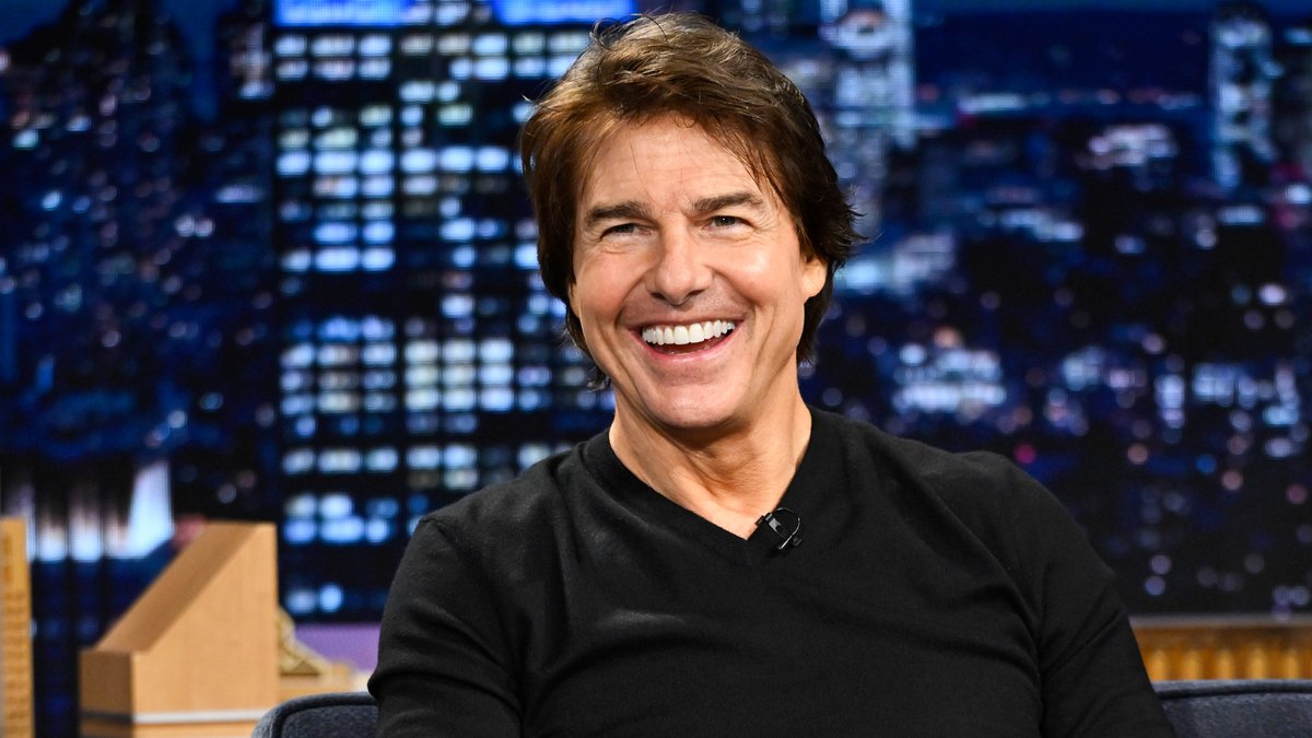 .Tom Cruise reveals what he and Taylor Swift were chatting about at the Kansas City Chiefs game 👀 #FallonTonight