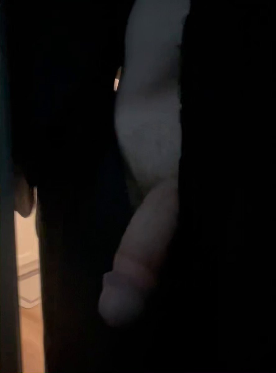 #ThroatThursday: #str8 #married 43 white #stud comes to get drained at my #gloryhole. It’s his #firsttime getting serviced and doesn’t last long, typical 🤭 He’s got a thick cock and nice set of balls, #cumshot starts at 5:30! I keep nursing on his #cock to get every last drop. #gh #deepthroat #blowjob #bj #oral #cocksucker #swallow #cum #anon #discreet #cheater