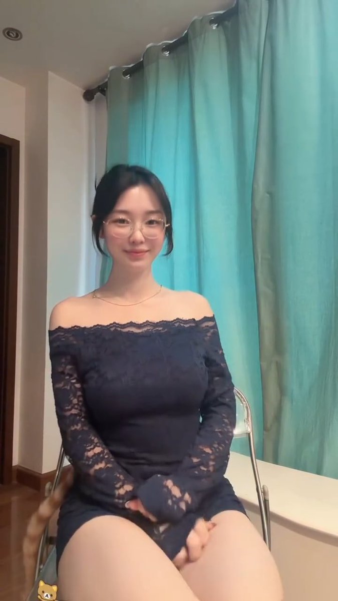 天上飞机高地上眼镜骚 射我脸上好吗上学上的好压抑 #眼镜妹 #反差 #女高