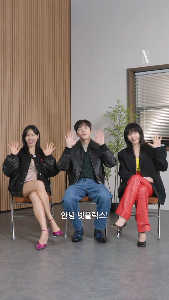 드디어 공개된 북촌 최고의 스캔들 <스캔들> 절찬 스트리밍 중. 오직 넷플릭스에서🖌️