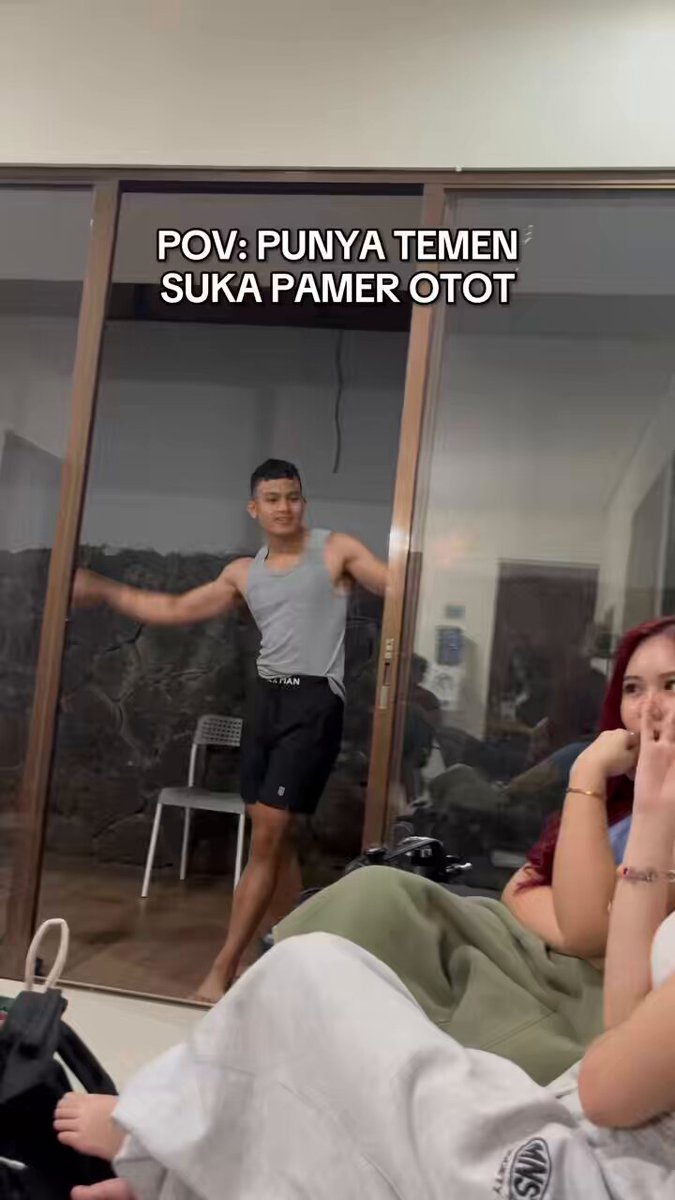 Pamer langsung hap