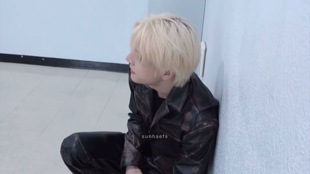 before meeting haechan, jake was actually visibly nervous 😭😭 they're so cute 😆😆😆