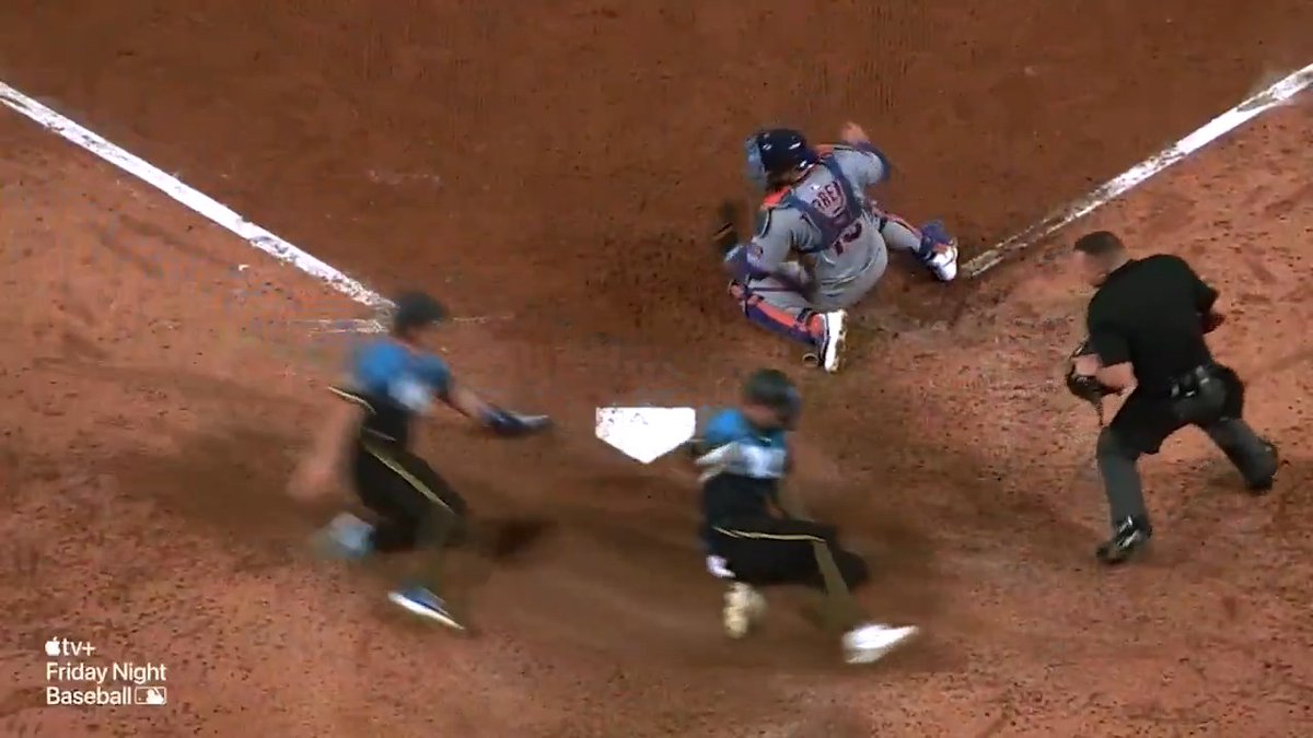 This angle of them scoring at the same time 😂 Watch the Phillies visit the Mets at 7:15 PM ET on Apple TV. #FridayNightBaseball