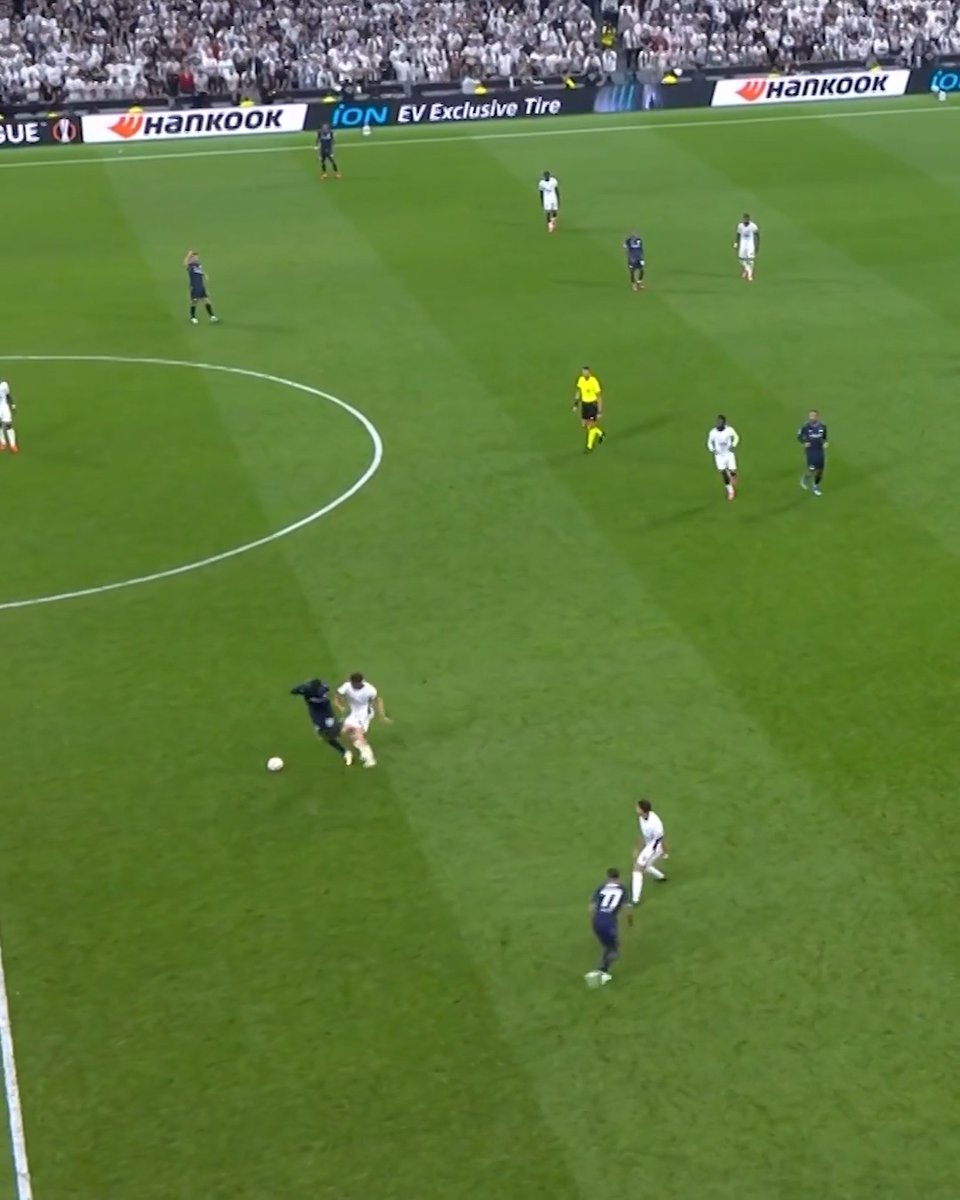 Salih Özcan's pressing was relentless 🥵 #UEL | Beşiktaş JK