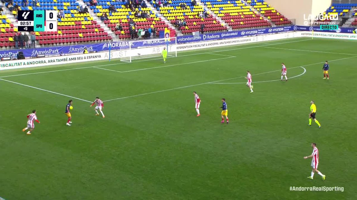 La temporada pasada, tras un muy mal partido del Sporting, el Andorra nos ganó de la forma de la que nunca ganaríamos nosotros, con un gol en propia en el último minuto por un desvío de un tiro que iba fuera.