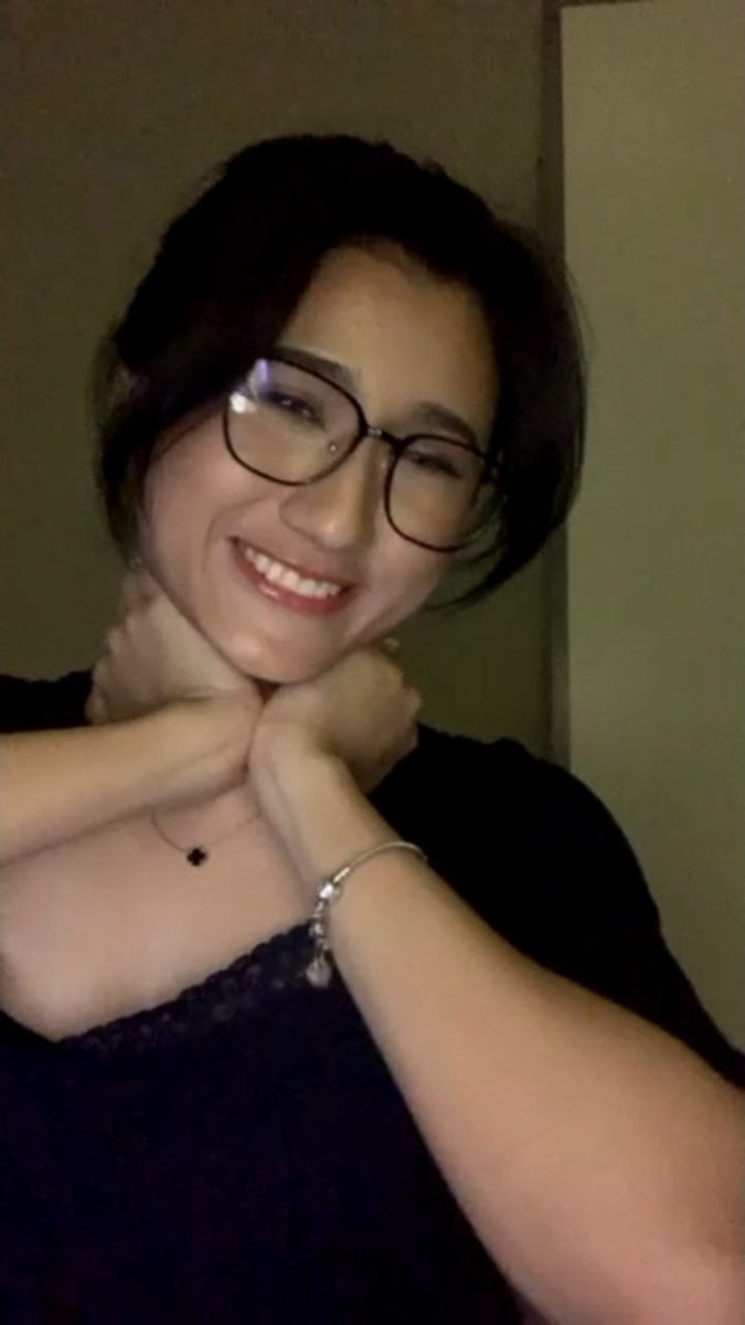 cuman raisha ngecepol rambut😖 raisha