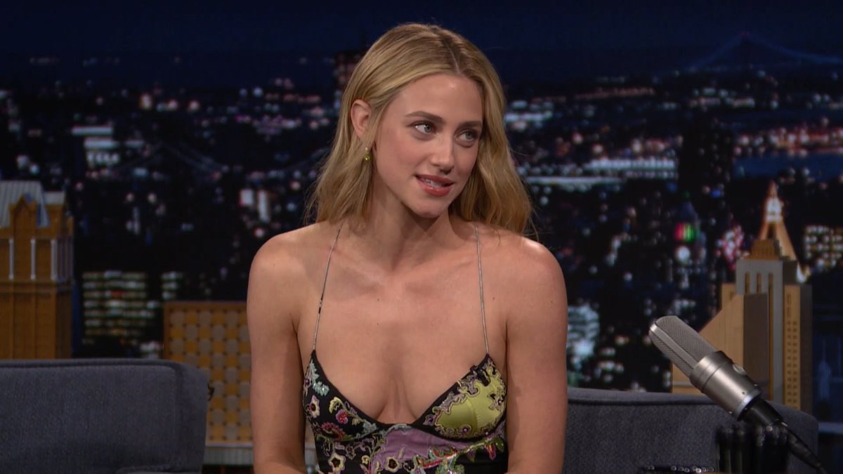 .Lili Reinhart auditioned for GLEE when she was 16 years old! #FallonTonight