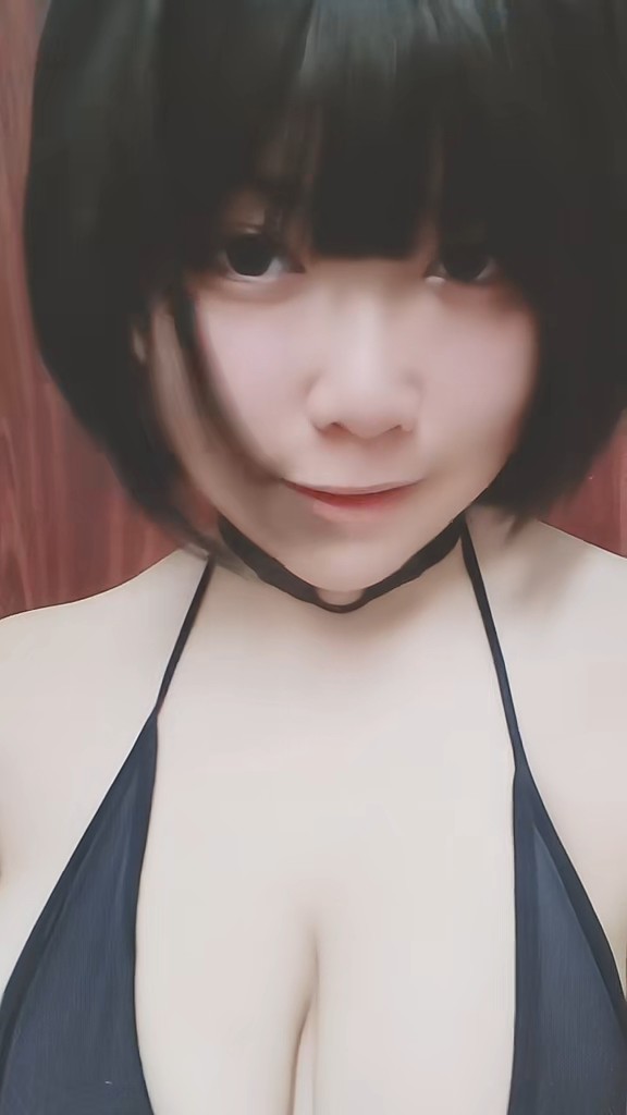 ระวังโดนฟันผมกัดคอนะ
