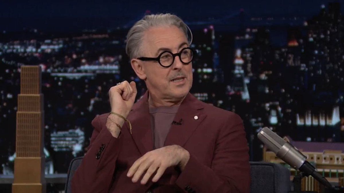 Alan Cumming doesn’t quite understand IHOP 🤣 #FallonTonight