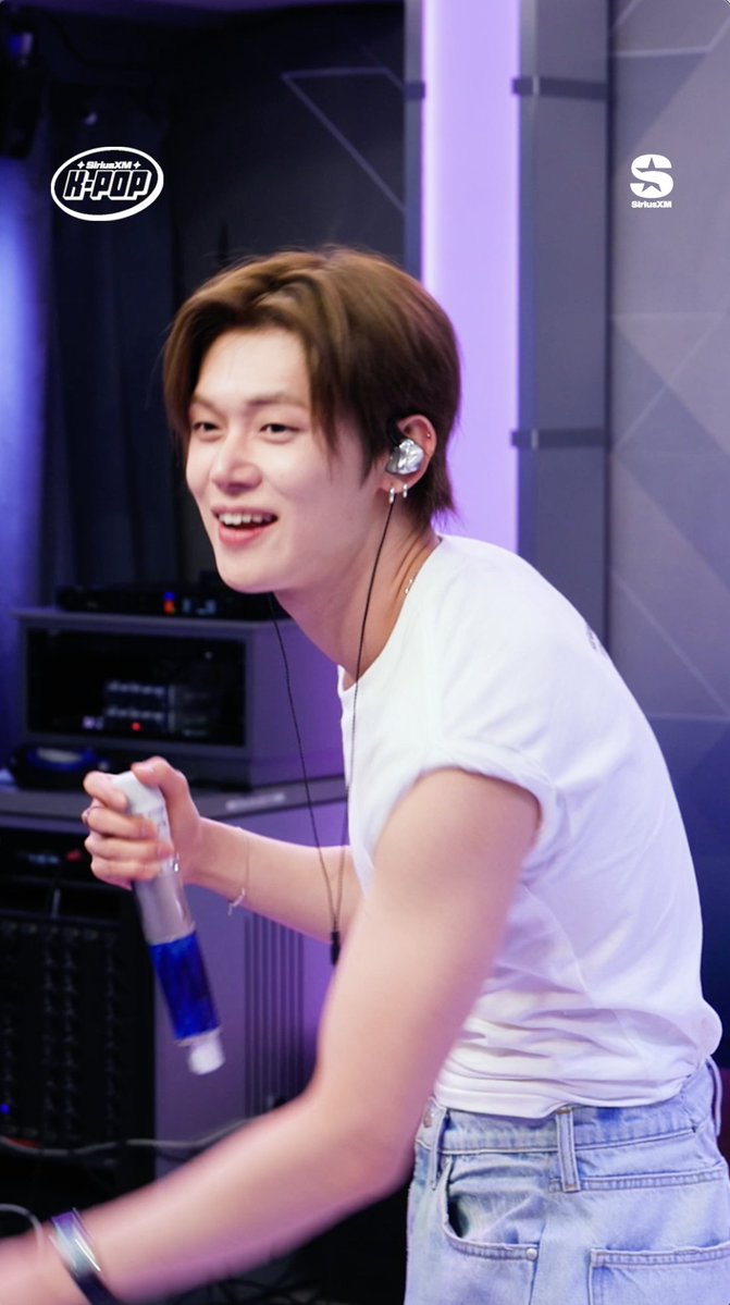 Ice cream may melt, but our love for “Ice Cream” by YEONJUN is forever. 🫶🍦 #연준 #YEONJUN #YEONJUN_IceCream #TXT #NOLABELS_PART02 Watch his full SiriusXM K-Pop performance: