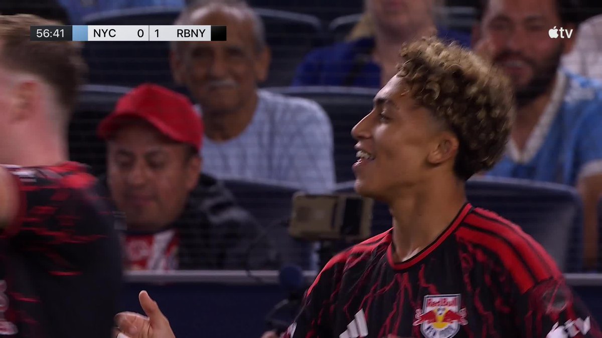 Julian Hall chases it down and opens the scoring for New York! 🇺🇸