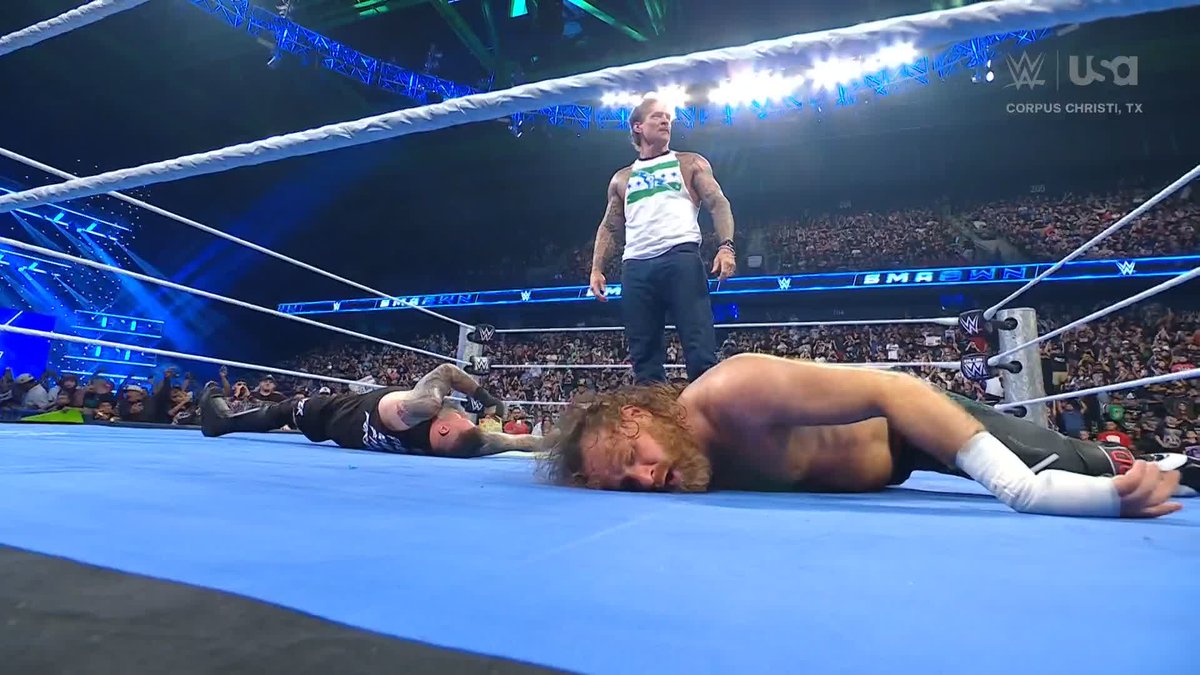 The BITW CM PUNK just delivered a GTS to THE CHAMP! 😴 Punk clearly not finished with Sami Zayn yet... Sleep well, Sami!