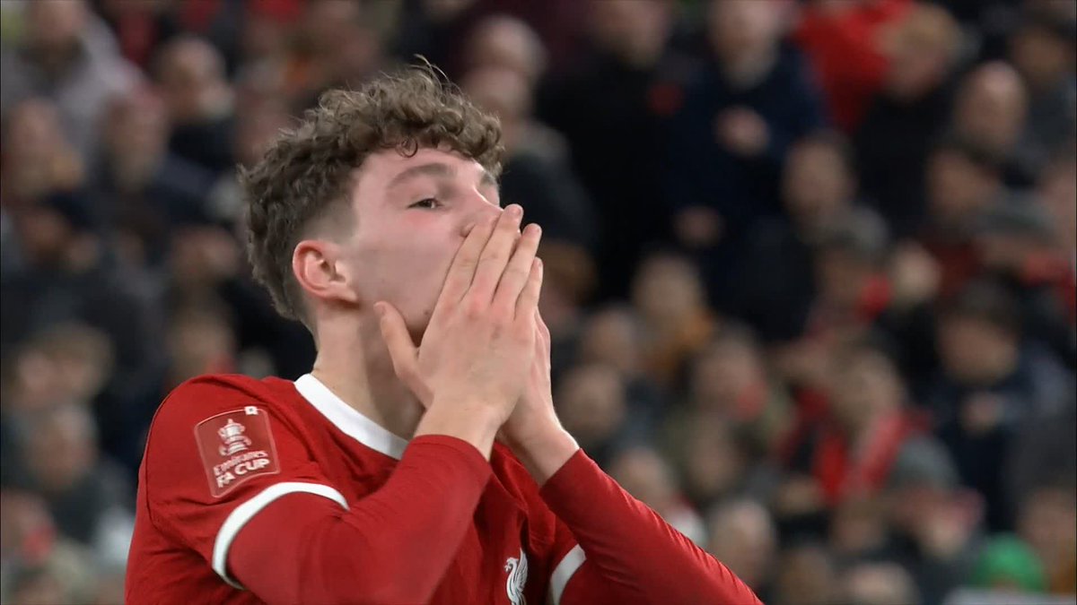 Lewis Koumas turns 21 today 🎉 Here he is scoring his first Liverpool goal on his first start for the club in 2024 ⚽️