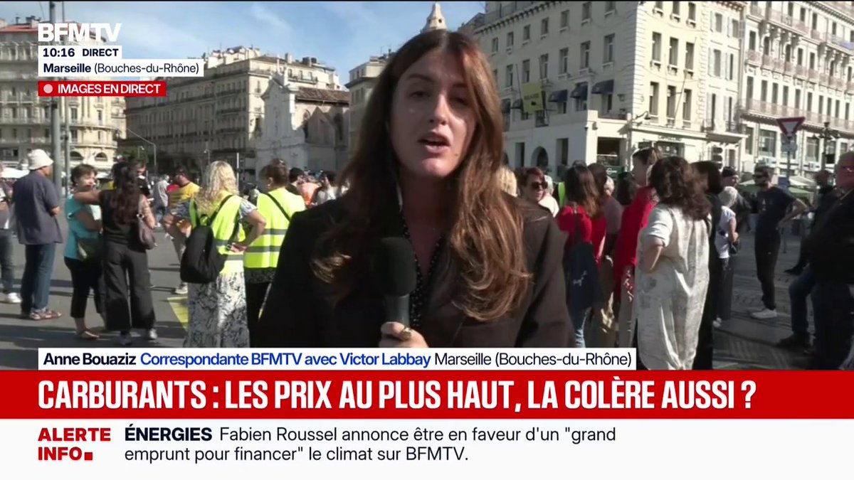 Vie chère: quelques dizaines de gilets jaunes rassemblés sur le vieux port à Marseille