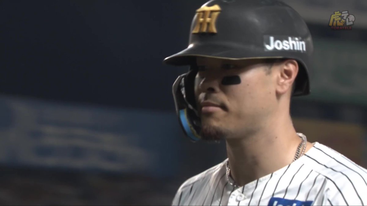 1回裏、一死2・3塁のチャンスに佐藤選手がレフトへ犠牲フライを放ち同点に追いつく！！