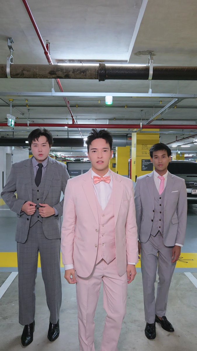 วันนี้เจอกับพวกเราสินาย์ โซไซตี้ ได้ที่งาน #Naree10thAnniversary #NAREE #nareemakeup #NareeShineEveryMomentEvent #สินีย์โซ
