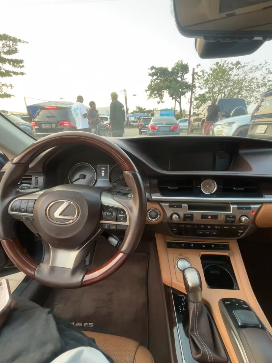 2017 Lexus es350 🇺🇸 24m