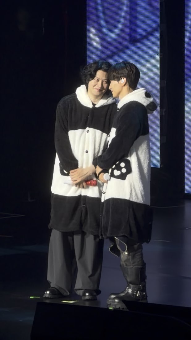오빠들 너무 귀여워요 ☺️ #SJ83zinMacau #83zinMacau #SUPERJUNIOR_83z #슈퍼주니어_83z #Leeteuk #이특 #Heechul #김희철