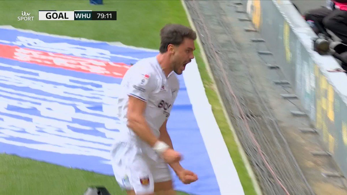 WEST HAM HAVE AN EQUALISER LOOK AT THOSE LIMBS 🤯🤯🤯 THE DOCKERS DERBY DOES NOT DISAPPOINT