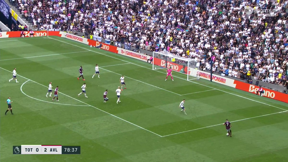 Emi Buendia, that is a BEAUTIFUL strike 😮‍💨 📺 Stream now on TNT Sports &amp; HBO Max