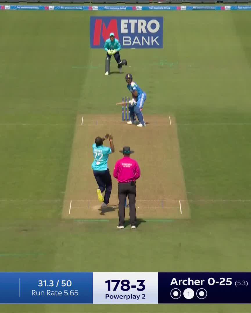 Jofra Archer is playing T20I match right now against Sri Lanka & this is his 34th consecutive game across formats without rest since IPL. Archer played: - entire IPL - 3 test vs NZ - 5 T20Is vs Ind - 3 ODIs vs Ind - 3 tests vs Ind - 3 T20Is vs SL He has not taken rest anywhere, meanwhile our Bumrah gets broken down after playing just 2 ODIs since end of IPL 2026 & Hardik Pandya has not played a single match since end of IPL. Both of them were fully available for IPL though!