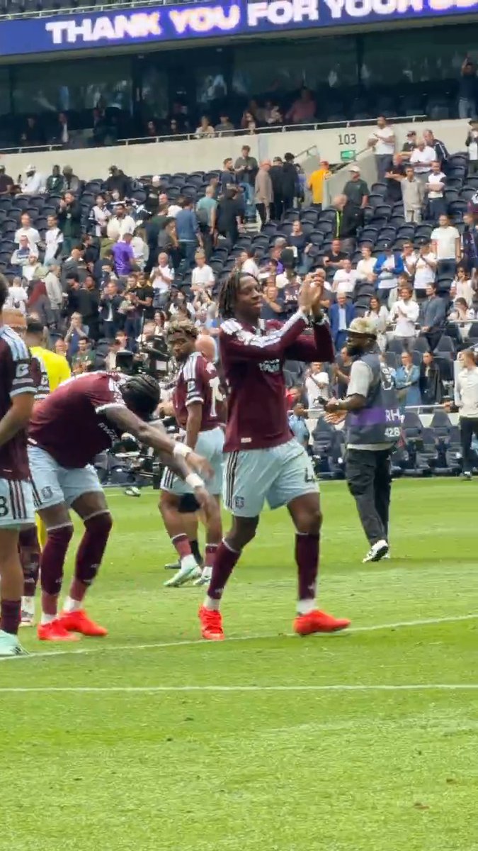 That connection with the away end 🫶