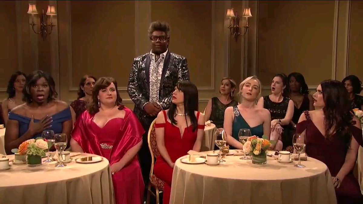 This entire sketch is basically a documentary about everyone having a crush on Pete. The man is ridiculously cute.