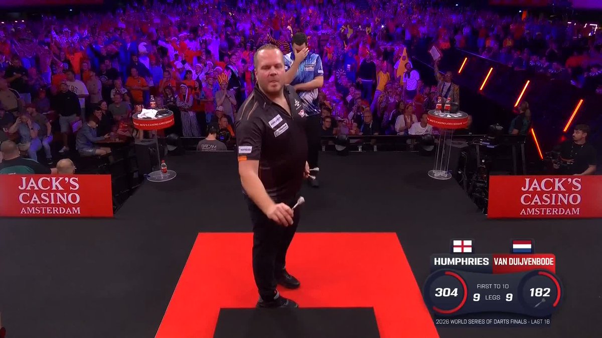 DIRK BEATS HUMPHRIES 🤯🤯 What a moment and what a performance from Dirk van Duijvenbode as he beats Luke Humphries for the first time on TV! 📺 #WSODFinals | R2