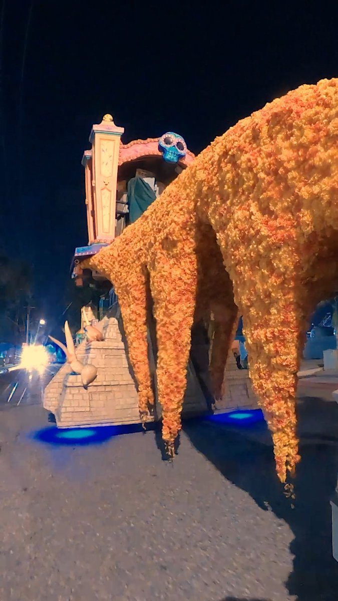 Magic is happening!!! 📢 The Magic Happens floats are making their way through the streets of Anaheim to Disneyland Resort ✨