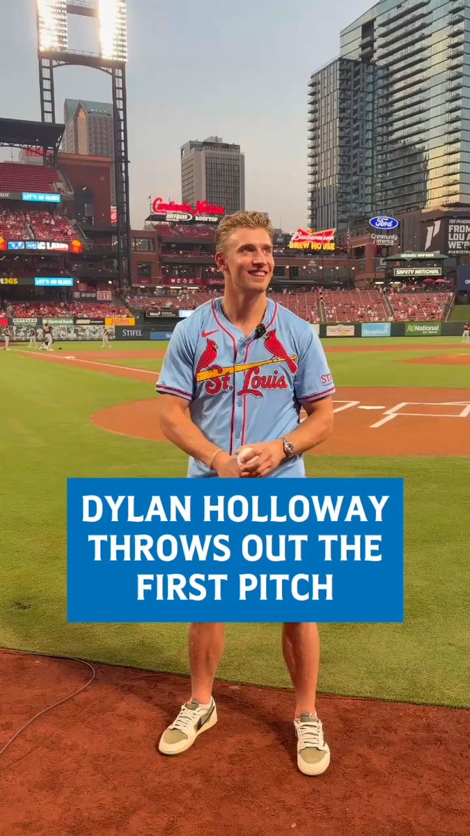 First pitch at the St. Louis Cardinals game: ✅